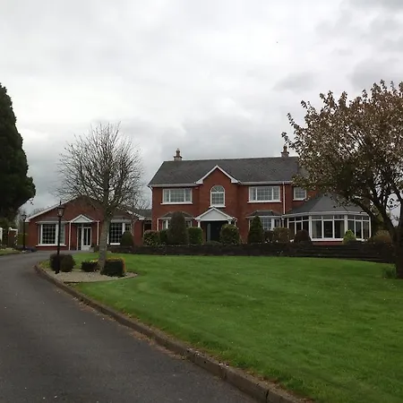Killarney House 4*