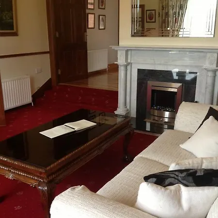 Bed & Breakfast Killarney House