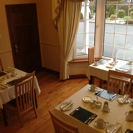 Bed & Breakfast Killarney House 4*