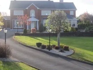 Bed & Breakfast Killarney House